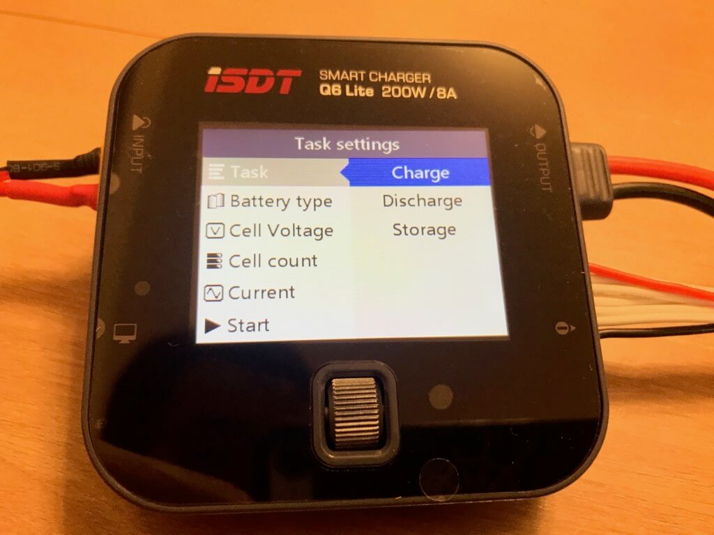 ISDT Q6 Lite 200W 8A MINI Pocket Battery Balance Charger